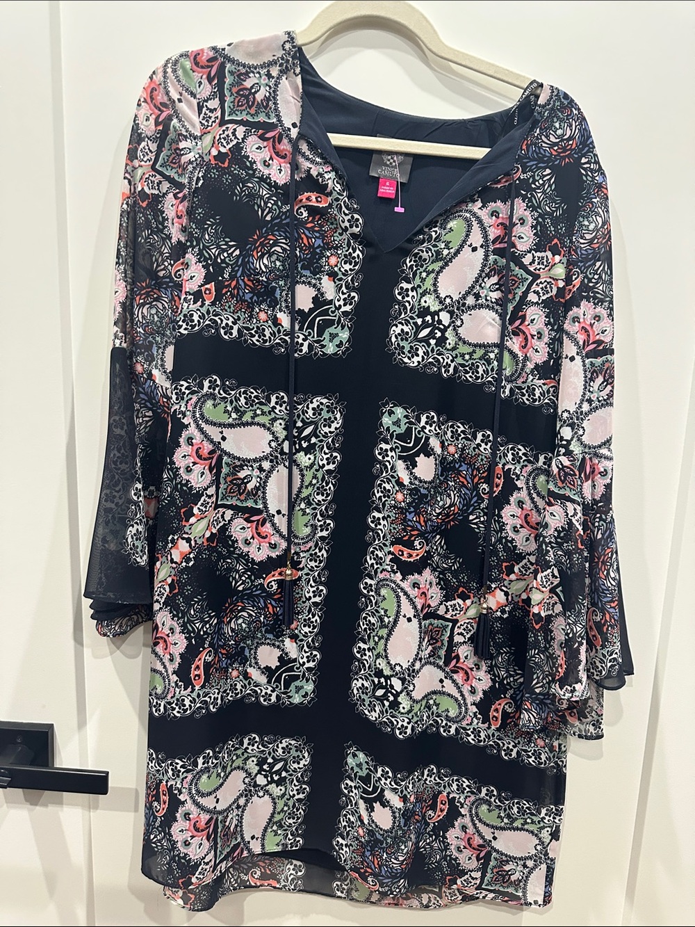 Vince Camuto Black Paisley-Print V-Neck Long Sleeve Dress